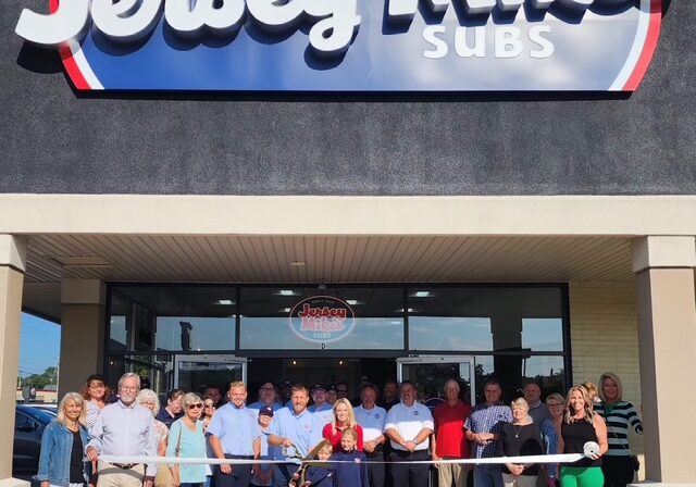 Jersey Mikes Winchester Ribbon Cutting